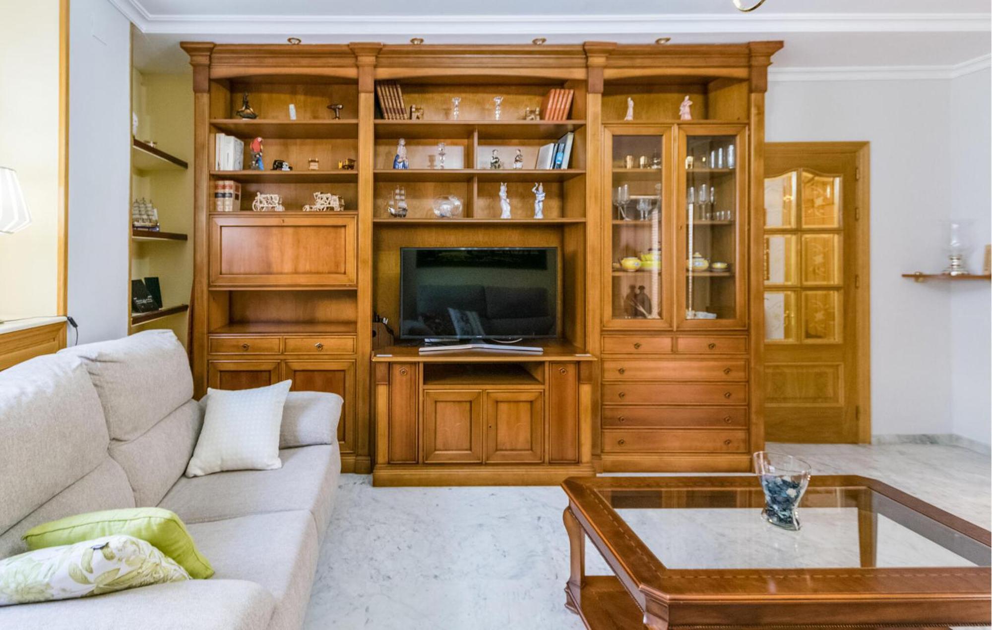 Cozy Apartment In Sevilla With Kitchen Bagian luar foto